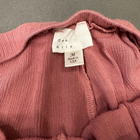 Francesca's Dee Elly Pink Crepe Shorts - Picture 4 of 6